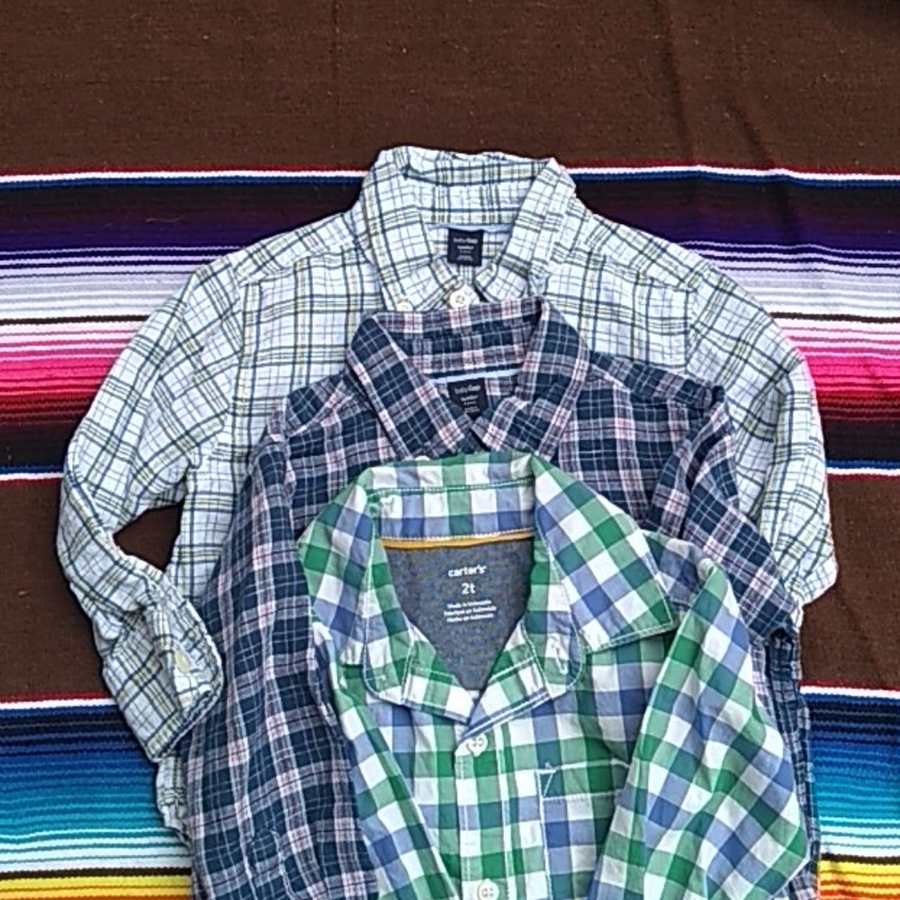 Size 2 button down - Picture 2 of 6